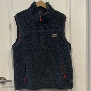 L.L. Bean Men’s Sherpa Vest (Large)